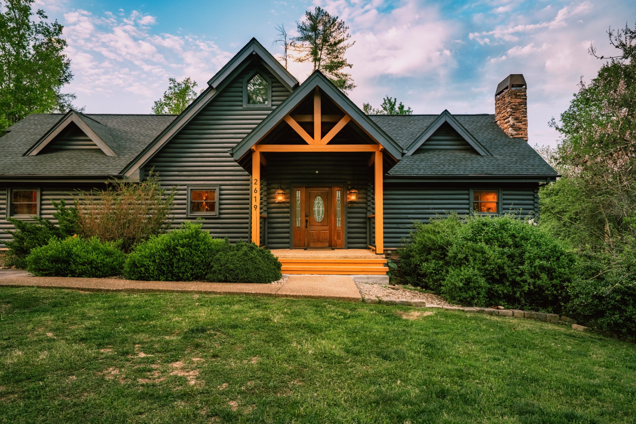 2619BearCrossingWay-001